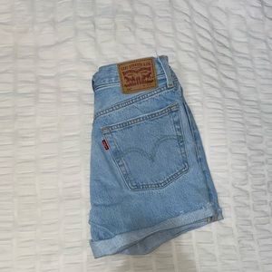 501 Levi Shorts
